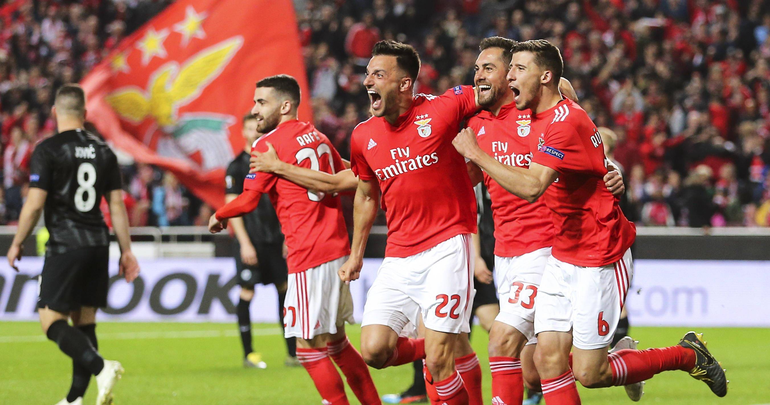 包含里程碑夜多特蒙德官宣签约，葡超转会期刷纪录，信心回归，数据趋势出现新变化的词条九游体育app下载